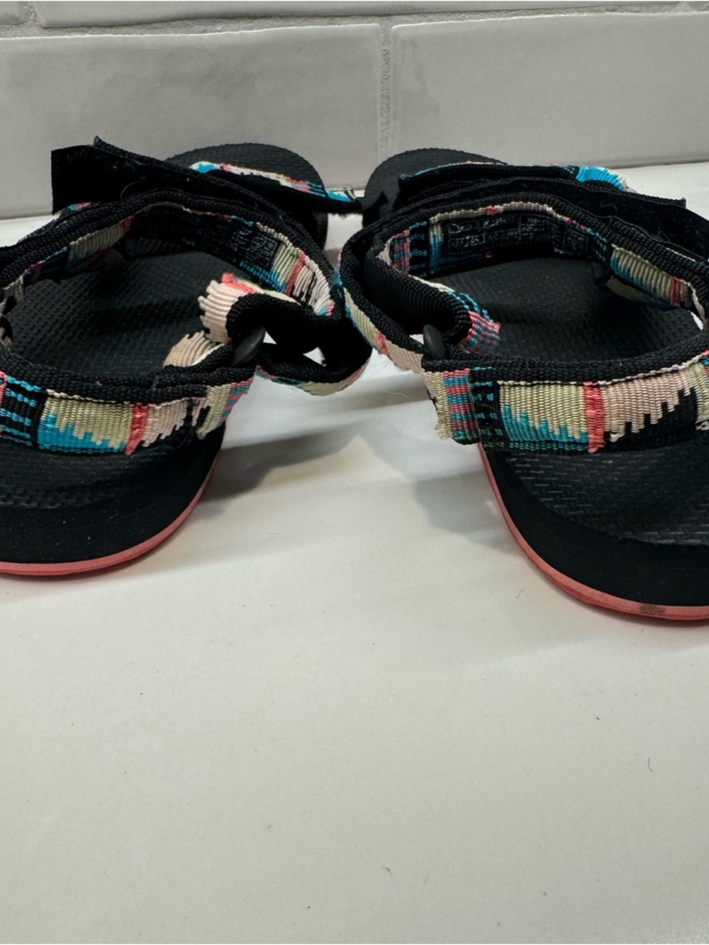 Teva Original Universal Sandals Geometric Print Black Pink Women’s Size 8 - Picture 3 of 9